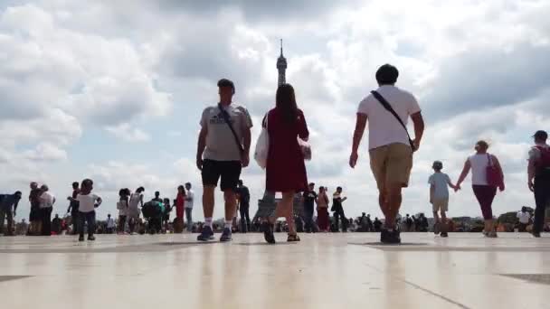 Eiffelturné och från Trocadero, Paris — Stockvideo