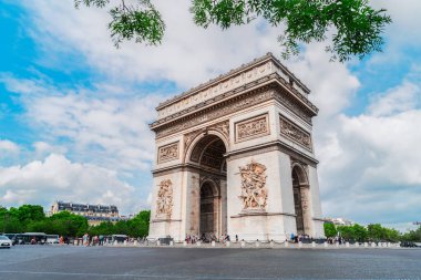 Zafer Takı, Paris, Fransa