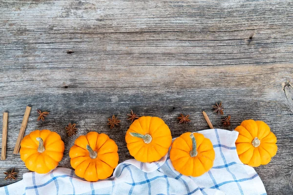 Pompoen op tafel — Stockfoto