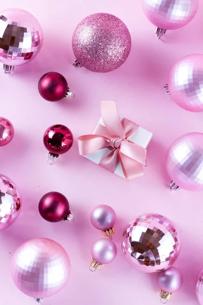 Decoraciones de Navidad en rosa — Foto de Stock