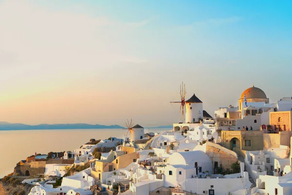 Vesnice Oia v noci, Santorini — Stock fotografie