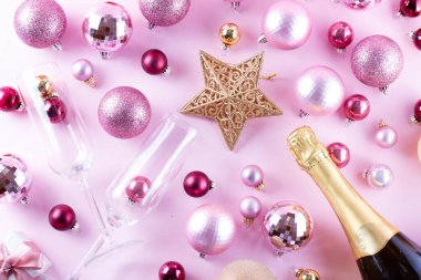 Şampanyalı Noel partisi