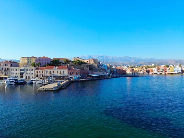 Güneşli yaz günbatımında Chania Körfezi, Girit, Yunanistan,