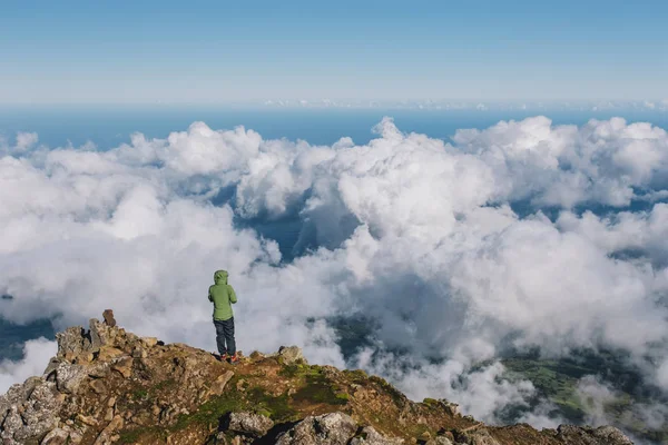 Klättring Pico vulkanen på Azorerna — Stockfoto