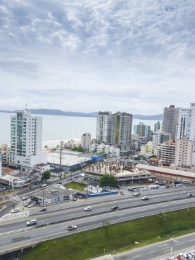 Güzel tropikal plaj ve Itapema Sc Brezilya şehir