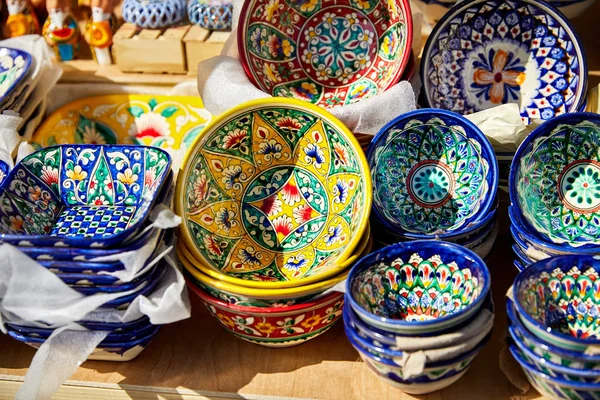 Blue Yellow Decorative Ceramic Plates Street Market City Bukhara Uzbekistan — Stock Photo, Image