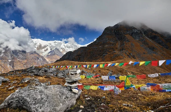 Bandiere Preghiera Tibetane Lung Campo Base Dell Himal Mardi Sulle — Foto Stock