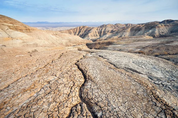 Landscape Cracked Ground Mountains Desert National Desert Park Altyn Emel — Stock Photo, Image