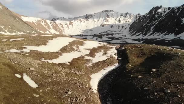 Vue aérienne de la belle vallée de montagne — Video