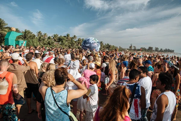 Freak parade. Karneval v Arambol, Goa, Indie. 8. února 2018 — Stock fotografie