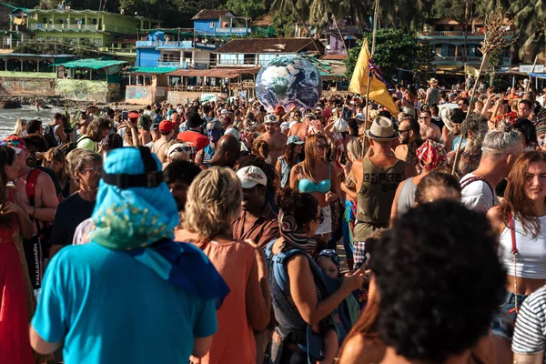 Freak parade. Karneval v Arambol, Goa, Indie. 8. února 2018 — Stock fotografie