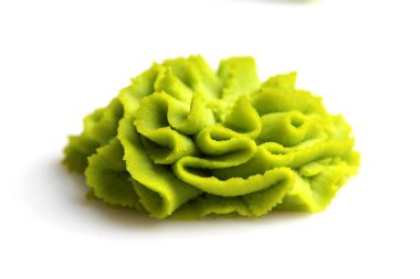 Beyaz arkaplanda Wasabi bölümü.