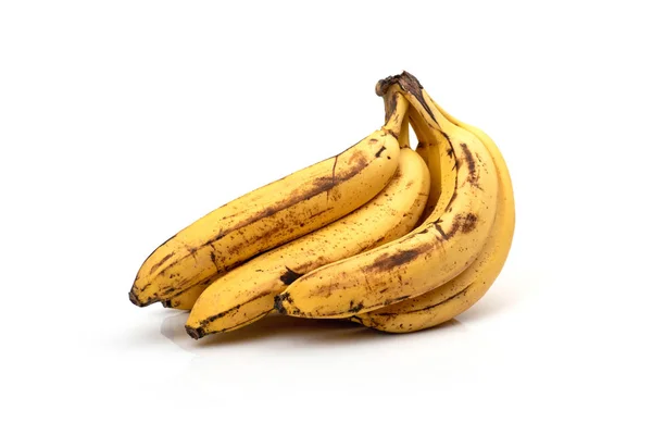 Plátanos maduros aislados sobre fondo blanco —  Fotos de Stock