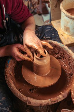 Potter işte. Atölye.