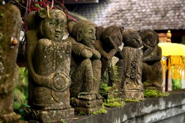 Ubud, Bali eski beton heykeller.