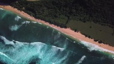 Nyang Nyang plajında drone görünümü, Bali, Endonezya