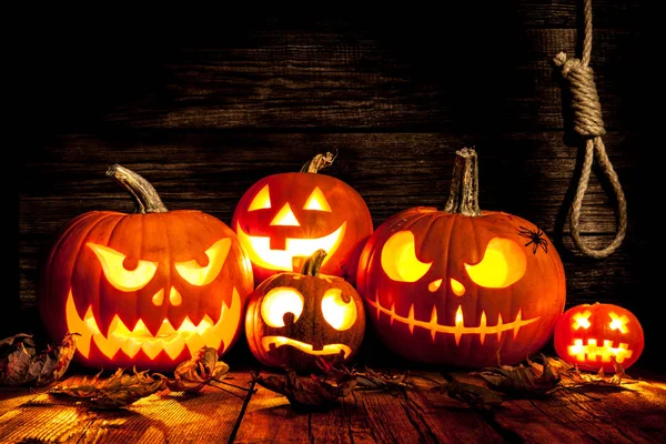 Halloween dovleac cap Jack pe fundal din lemn — Fotografie, imagine de stoc