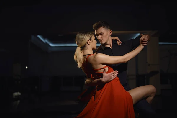 Bailes Apasionados Concepto Amor Movimiento — Foto de Stock