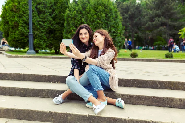 Cute Pretty Girls Making Funny Selfie Street Having Fun Together — Stock Photo, Image