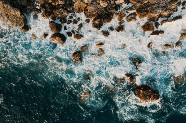 Birds Eye view of a shore break — Stock Photo, Image