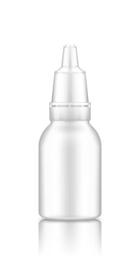 Arka plandan izole edilmiş kapaklı beyaz plastik damla şişesi