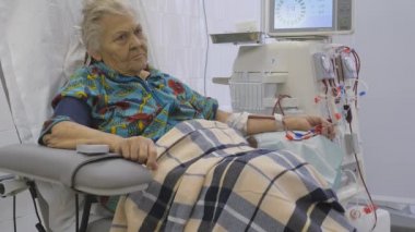 Hemodiyaliz. Makine yapay böbrek