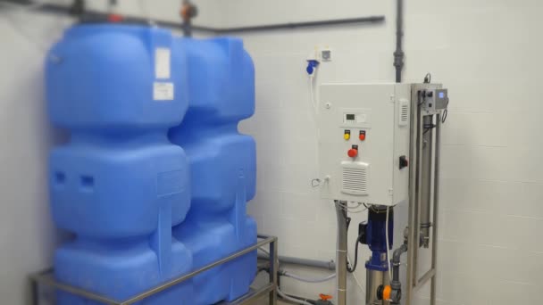 Hemodialysis. Medical center water treatment system — Stock Footage Hemodialysis Medical Center Water Treatment System Royalty Free Stock Footage
