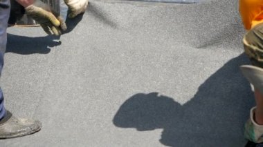 Yumuşak çatı. Döşeme çatı malzemesi, çatı malzemesi.