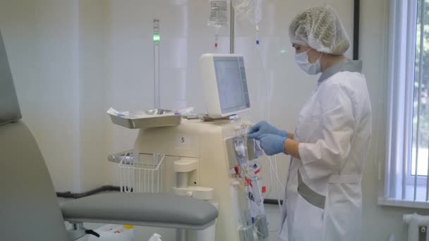 血液透析,人工肾器械。拯救生命. — 图库视频影像