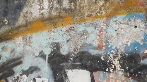通りに壁の芸術的な絵画。落書き. — ストック動画