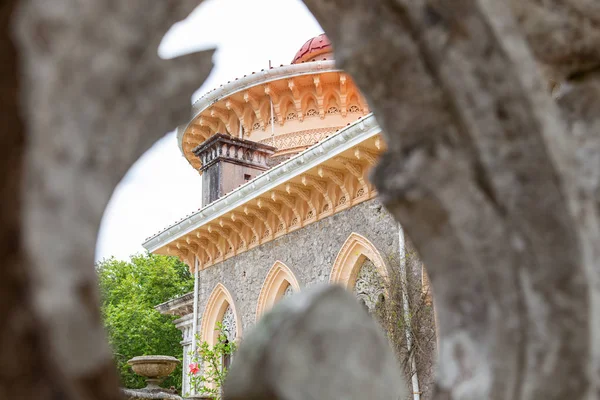 Palace Monserrat in Sintra, Portugal. building with exquisite Mo — Stock Photo, Image