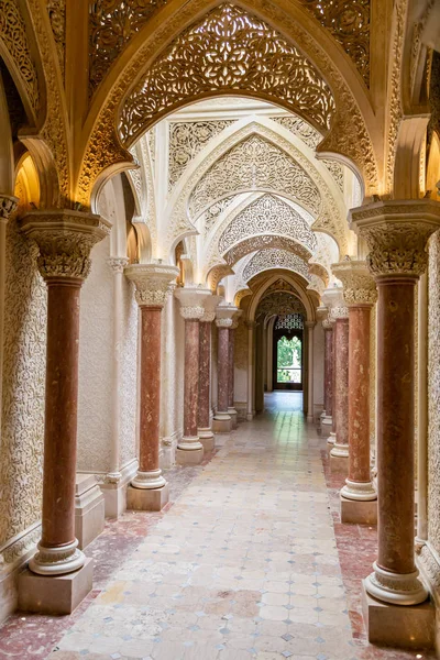 Palacio Monserrat en Sintra, Portugal. edificio con exquisito Mo — Foto de Stock