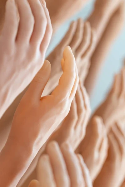 Exposição homem e mulheres prótese de silicone mãos — Fotografia de Stock