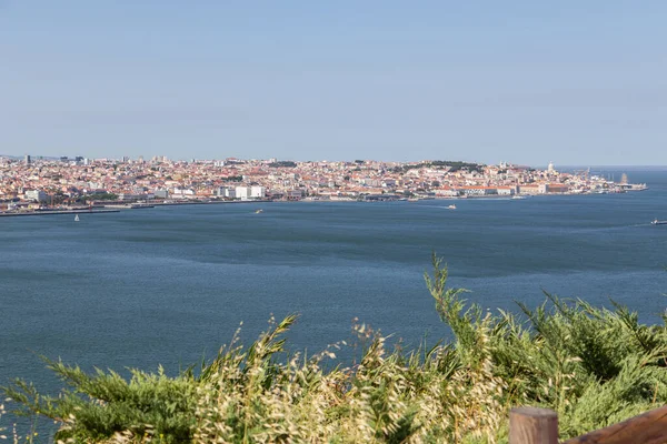 View Historic Waterfront Lisbon Other Side Tejo River — Stock Photo, Image