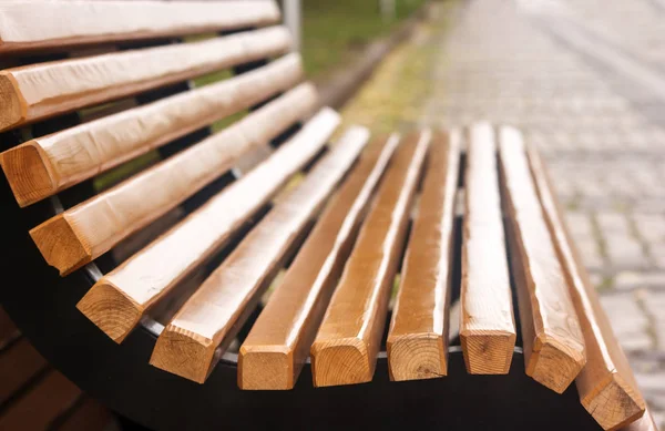 Banc Jardin Jaune Moderne Dans Parc Ville Jour Ensoleillé Été — Photo