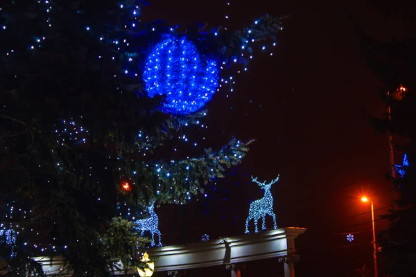 Stadtplatz Weihnachtlich Geschmückt — Stockfoto