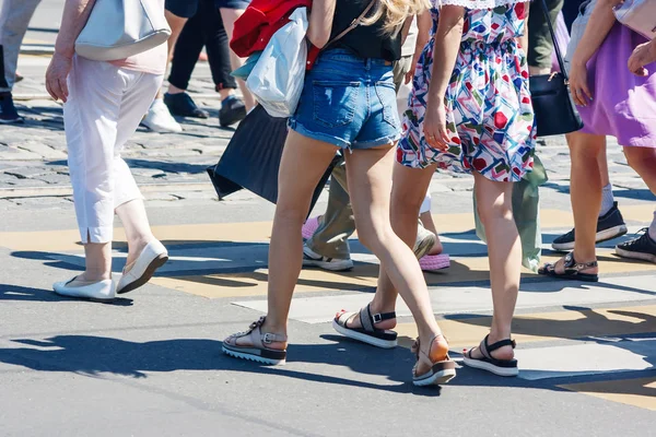 yayalar yaya geçidi