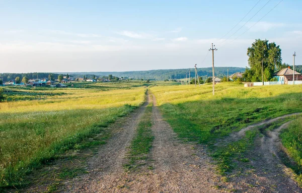 俄罗斯村庄的土路 — 图库照片