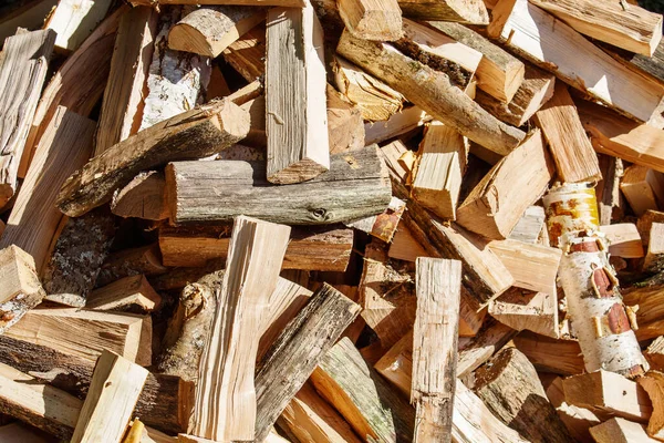 Großer Haufen Birkenbrennholz Sonnigen Tagen Freien Nahaufnahme — Stockfoto