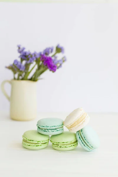 Different types of macaroons at daylight — Stock Photo, Image