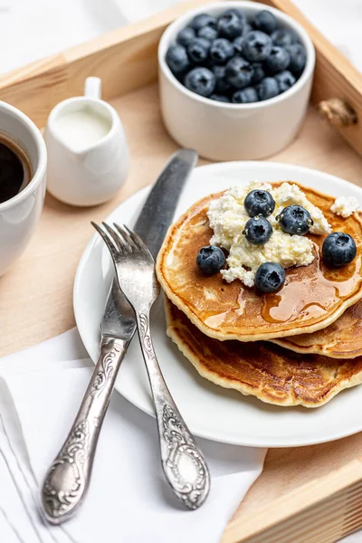 Tasty Breakfast Pancakes Cottage Cheese Honey Fresh Berries Cup Hot — Stock Photo, Image