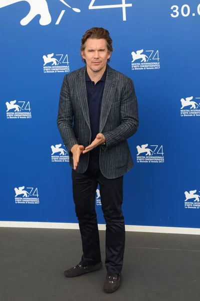 2017 Ethan Hawke First Reformed Photocall 74Th Venice Film Festival — 스톡 사진