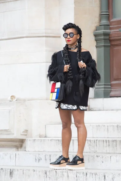 Janelle Monae 2016 Paris Moda Haftası Nda Stella Mccartney Show — Stok fotoğraf