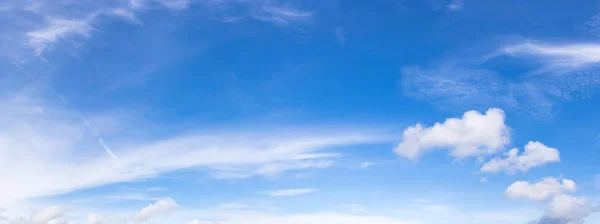 Nuvole Morbide Panoramiche Nel Cielo Blu Nuvole Bianche Morbide Contro — Foto Stock