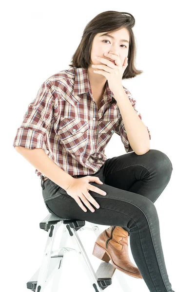 Joven Mujer Bonita Camisa Cuadros Posando Estudio Con Aislado Sobre —  Fotos de Stock