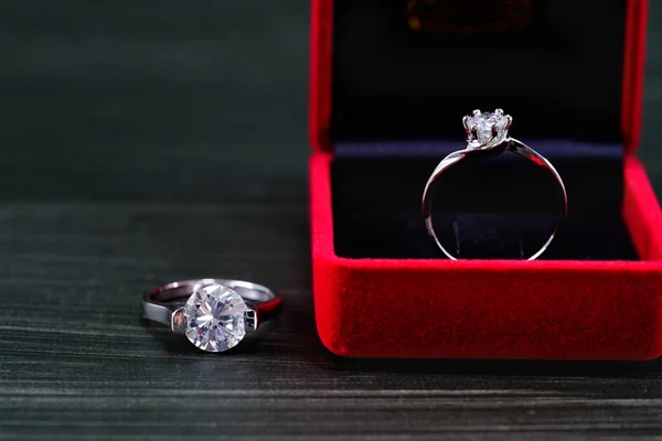 Close Diamond Ring Red Jewel Box — Stock Photo, Image