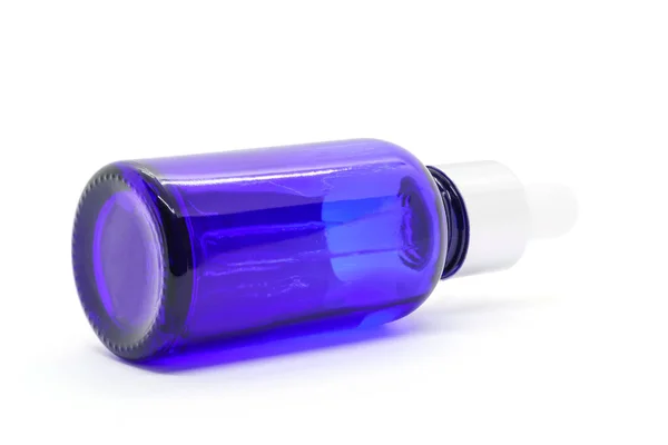 Bottiglia Siero Contagocce Vetro Blu Sfondo Bianco Mockup Design Del — Foto Stock