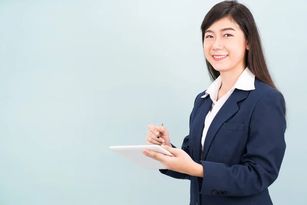 Asian Teenage Girl Suit Using Computer Digital Tablet Isolate Blue — Stock Photo, Image