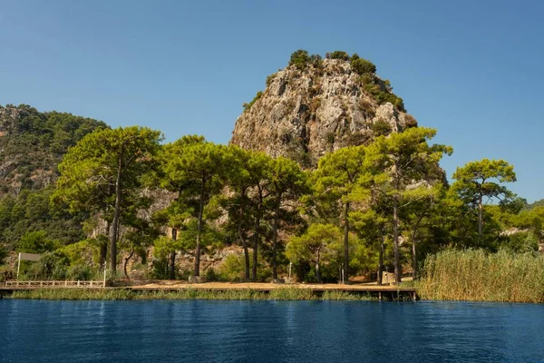 Krásná krajina hory a řeky v Turecku — Stock fotografie