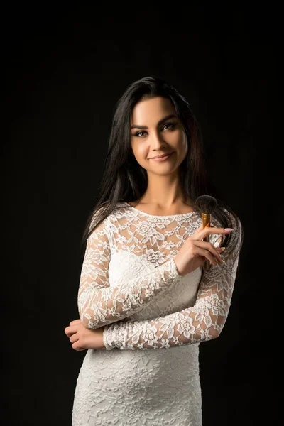 Muito visagiste em rendas vestido cintura até retrato — Fotografia de Stock